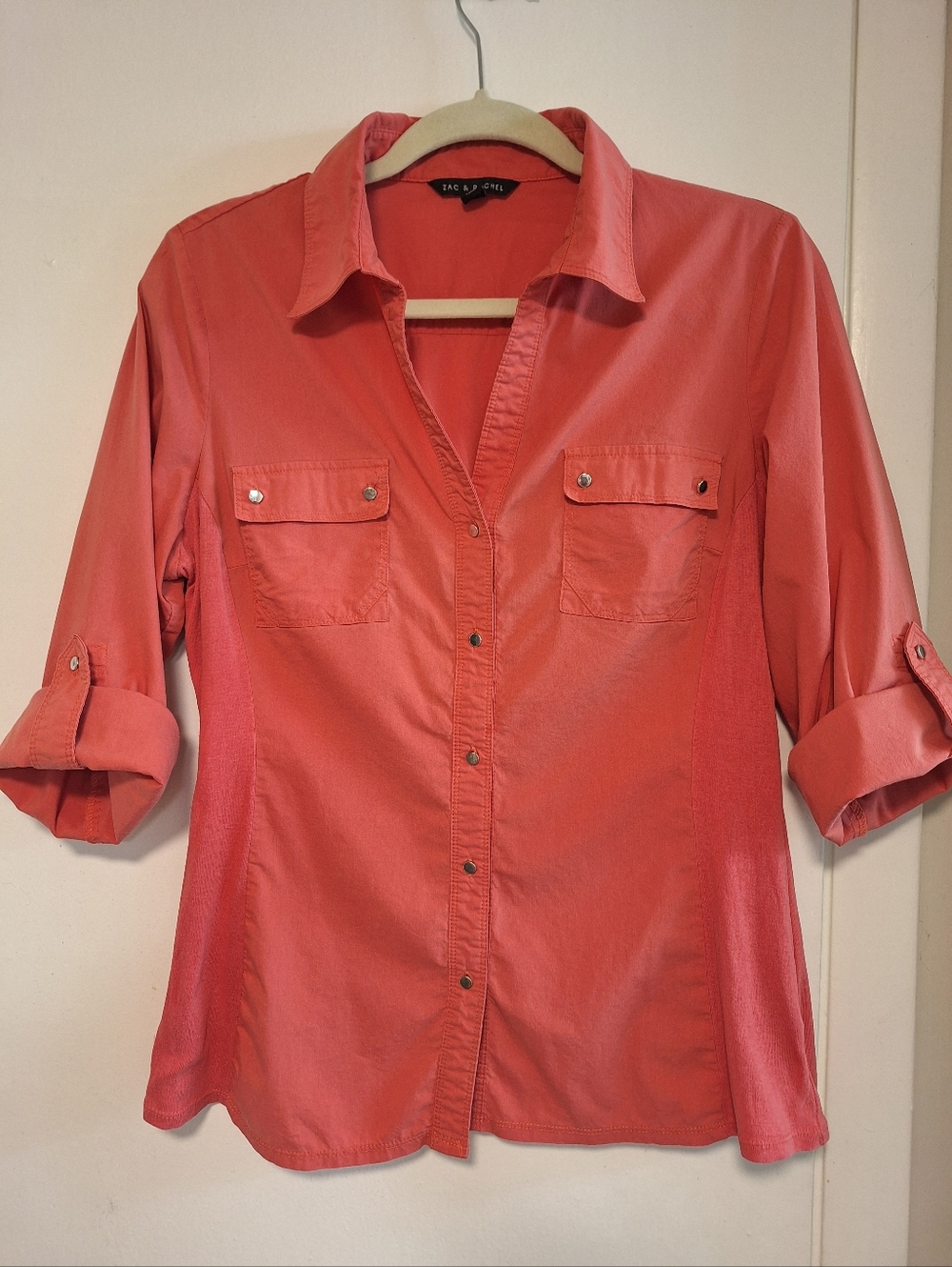 🌟3/$15🌟 Zac & Rachel Fitted Coral Button Front Shirt with pockets Large - Picture 3 of 4
